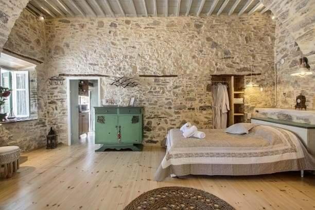 Azura, Traditional Residence In Ano Syros Exterior photo
